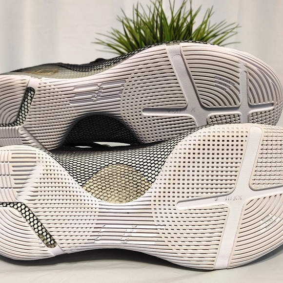 Under Armour Curry 6 - Picture 8 of 8